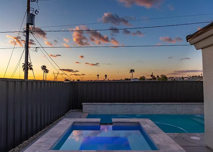 Breakwater Life Pool Fire Pit