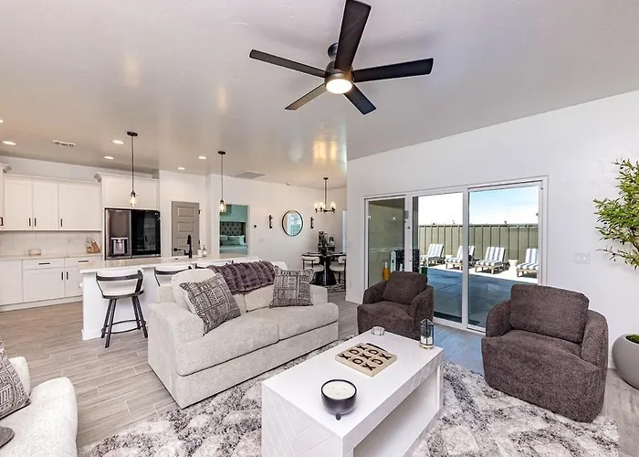 Breakwater Life Pool Fire Pit Casa vacanze Lake Havasu City